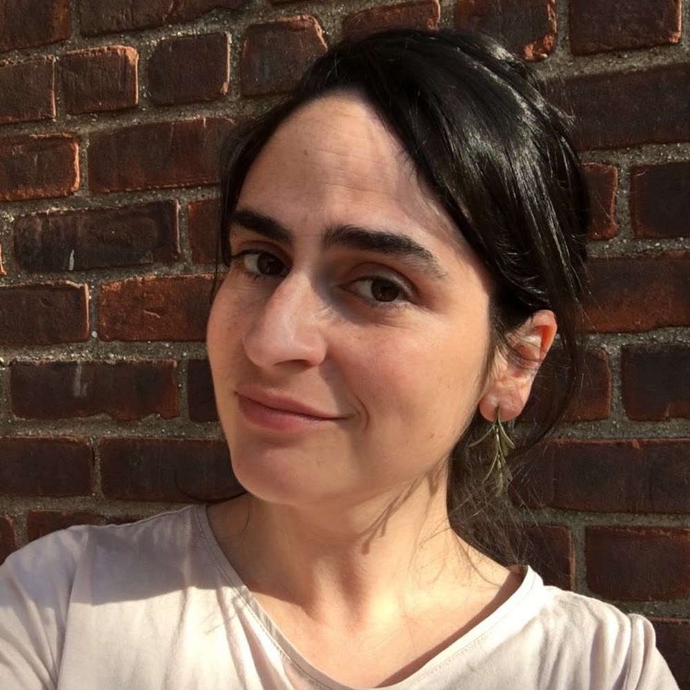 Meet your Posher, Nina